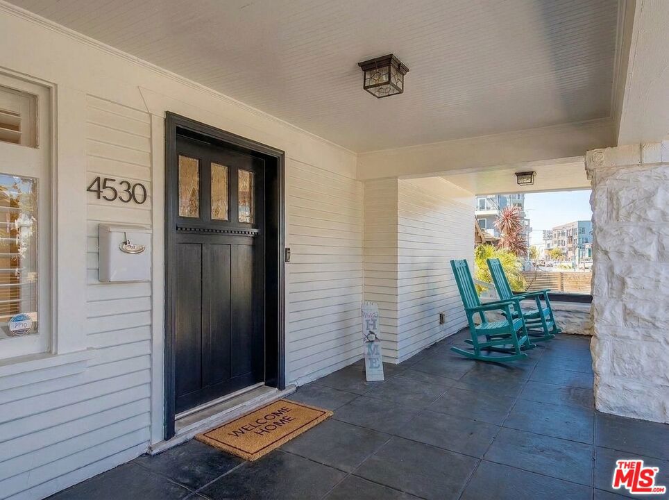 4530 W Washington Boulevard Property Photo 4