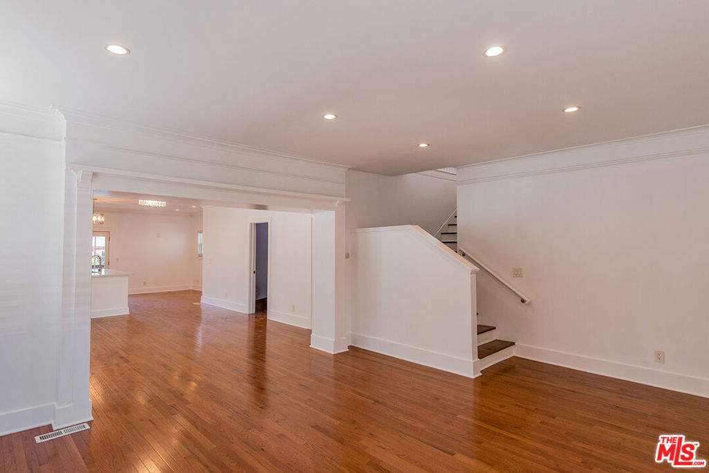 4530 W Washington Boulevard Property Photo 23