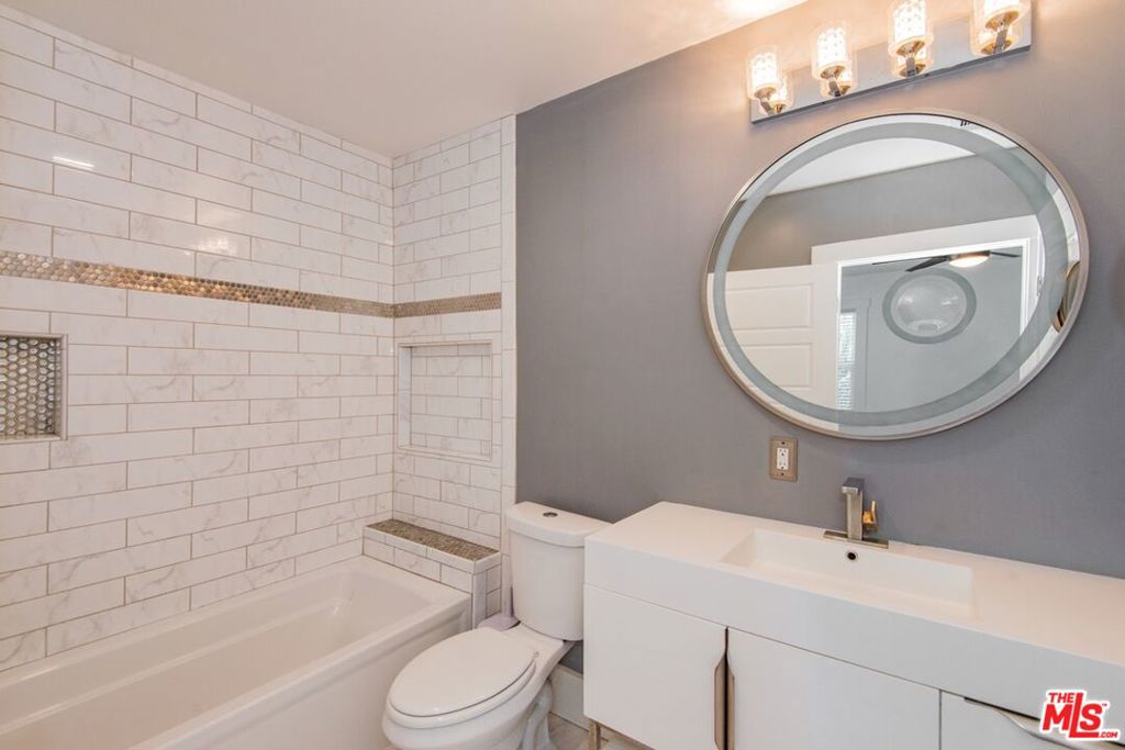 4530 W Washington Boulevard Property Photo 27