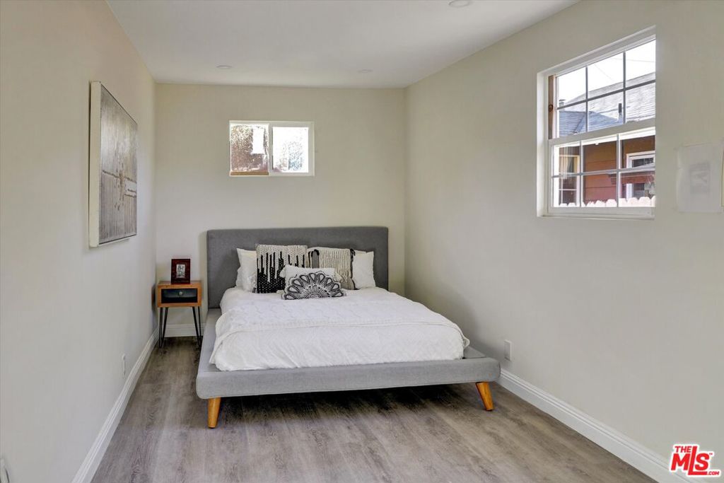 624 W Beach Avenue Property Photo 29