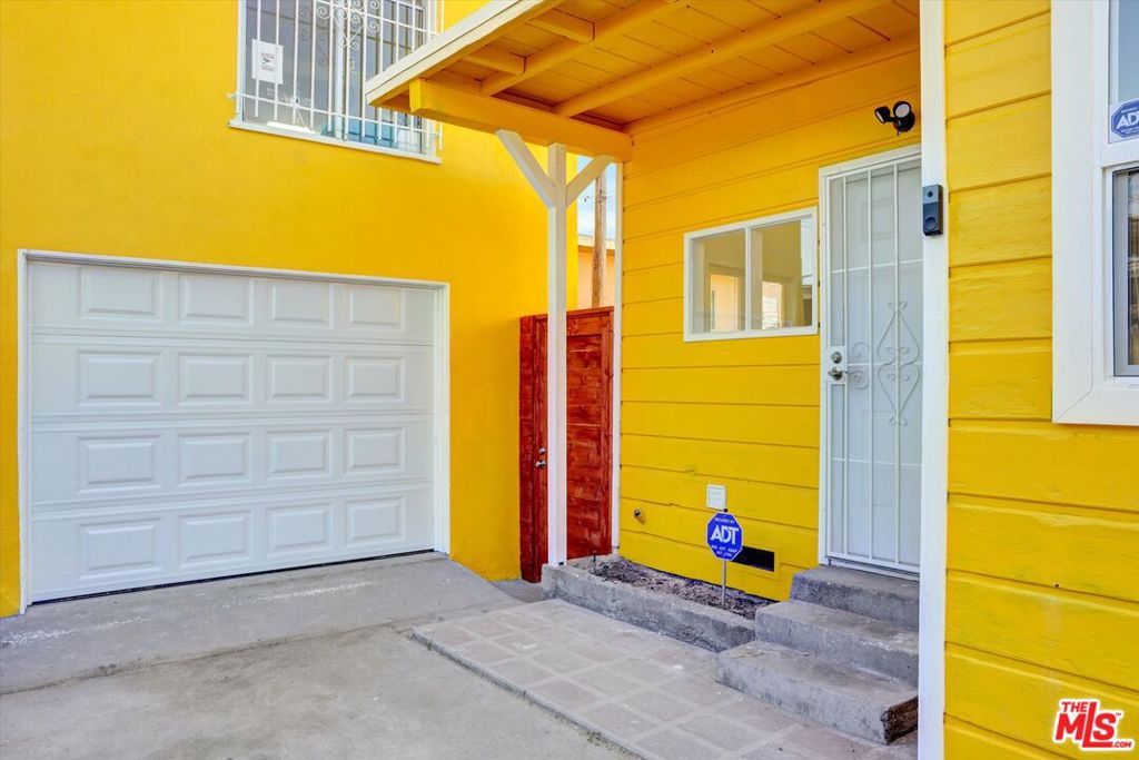 624 W Beach Avenue Property Photo 31