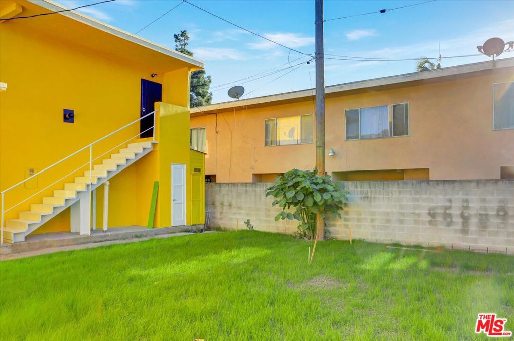 624 W Beach Avenue Property Photo 33