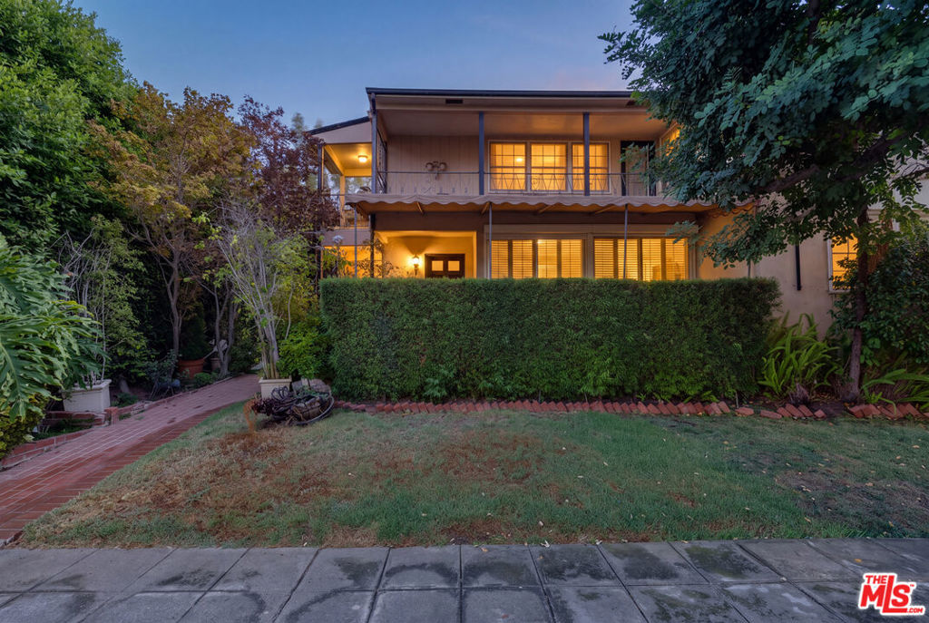 11737 Bellagio Road Property Photo 1