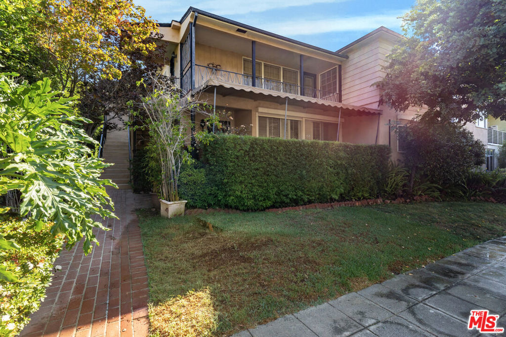 11737 Bellagio Road Property Photo 4