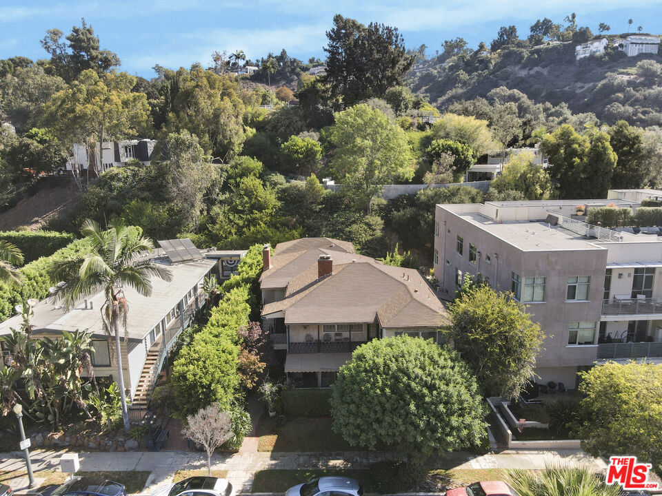 11737 Bellagio Road Property Photo 6