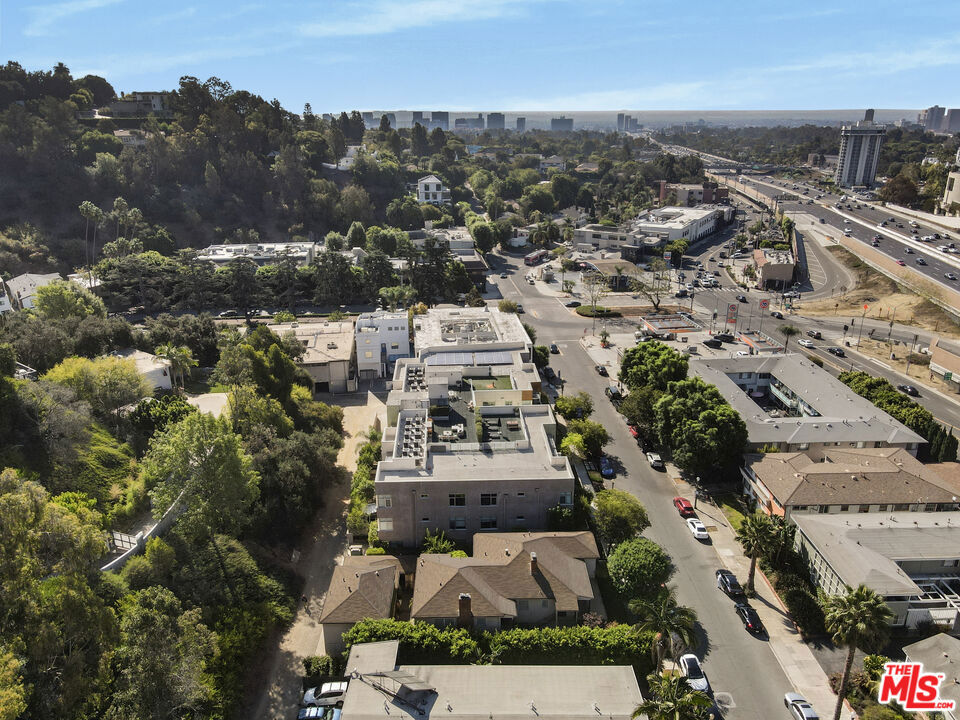 11737 Bellagio Road Property Photo 8
