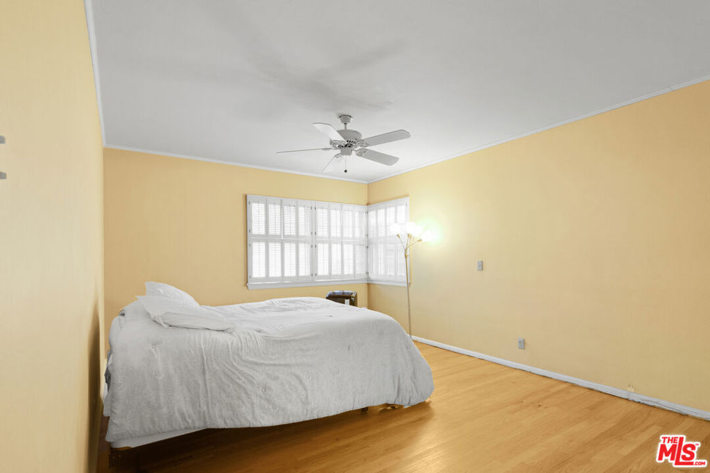 11737 Bellagio Road Property Photo 18
