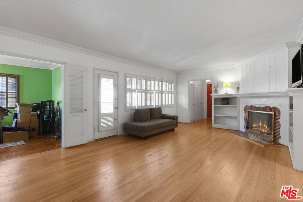 11737 Bellagio Road Property Photo 27