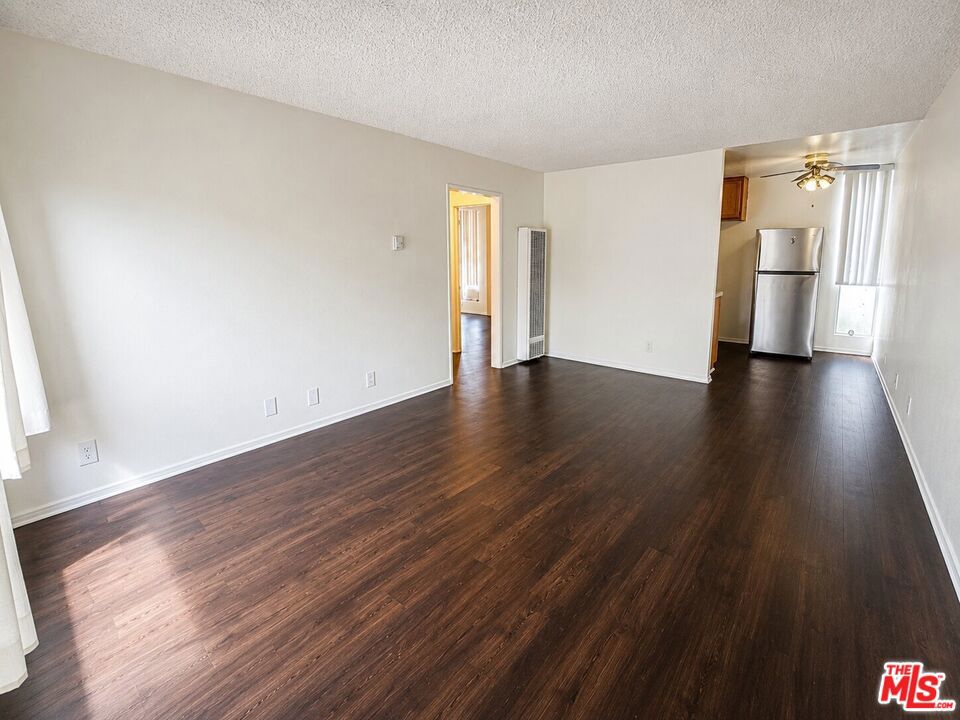 1208 W Adams Boulevard 9 Property Photo 1
