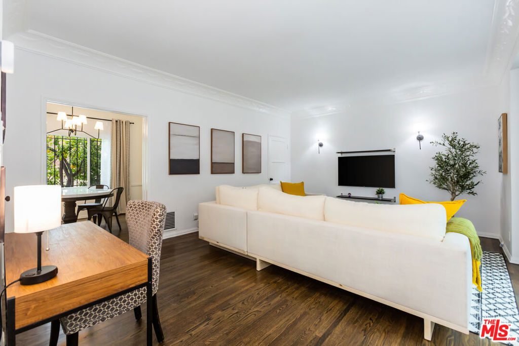 8022 Hollywood Boulevard Property Photo 5