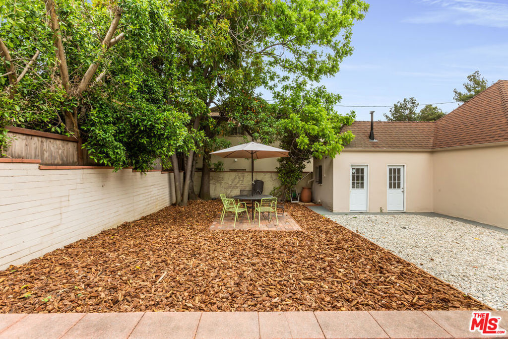 8022 Hollywood Boulevard Property Photo 26