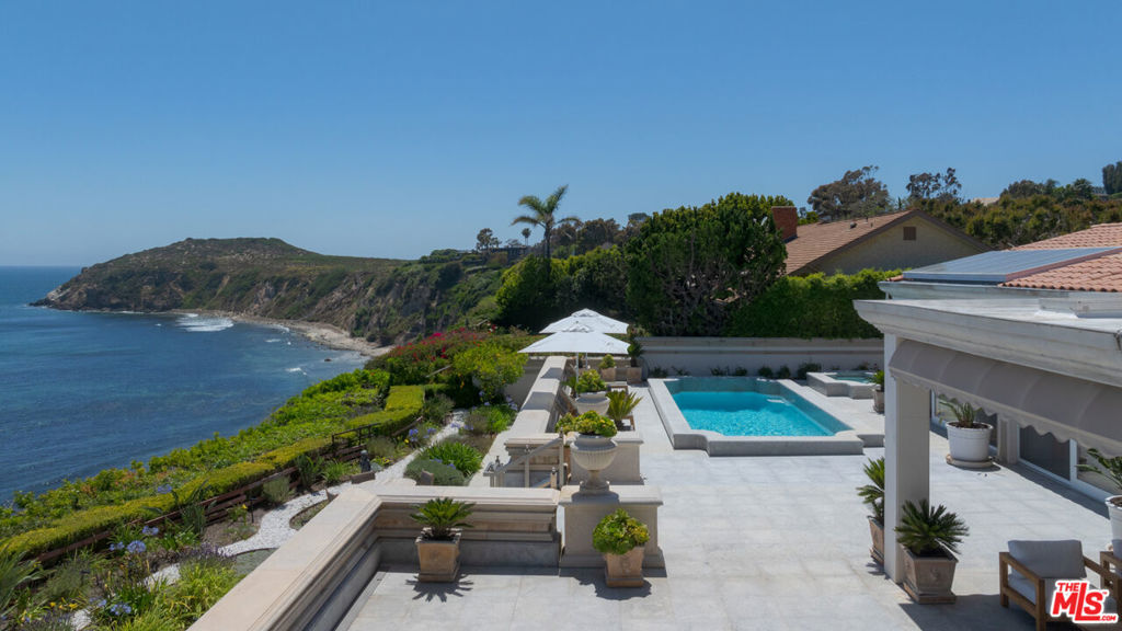 29000 Cliffside Drive Property Photo 1