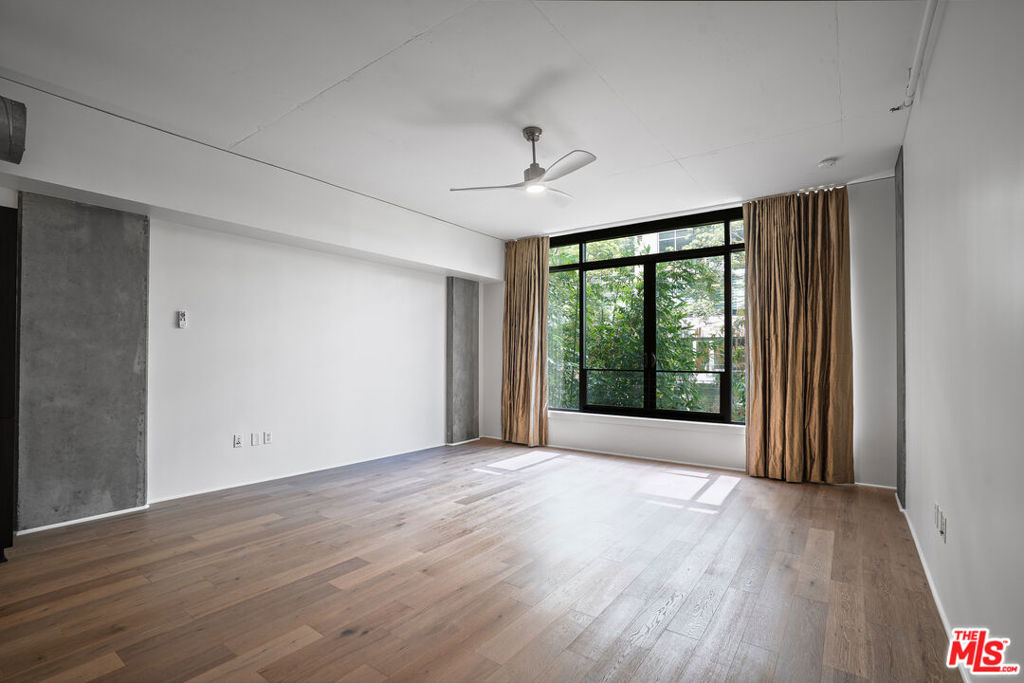 1111 S Grand Avenue 607 Property Photo 24