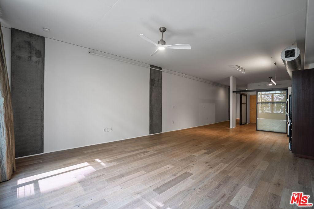 1111 S Grand Avenue 607 Property Photo 28