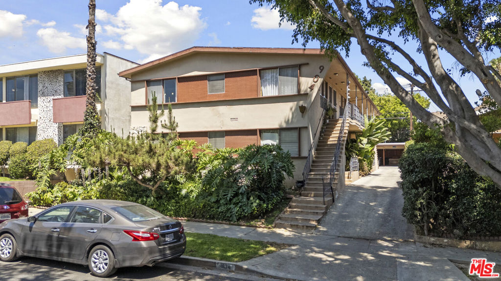 904 N Spaulding Avenue Property Photo 3