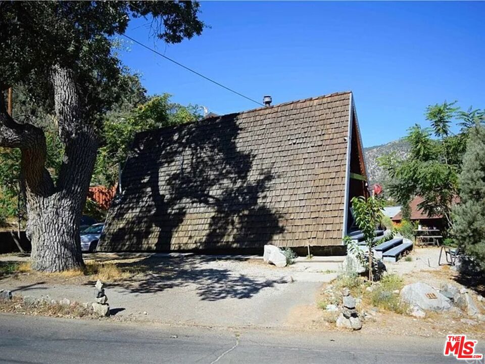 219 Pine Canyon Drive Property Photo 1
