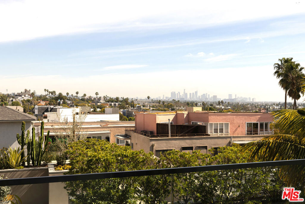8420 W Sunset Boulevard 504 Property Photo 2