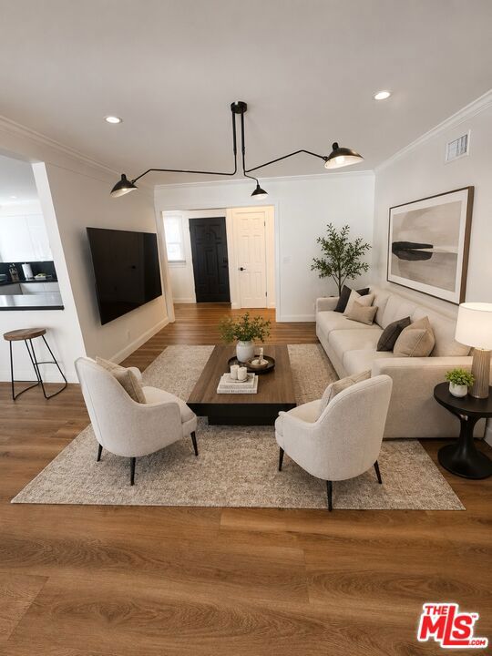 5406 Garden Grove Avenue Property Photo 3