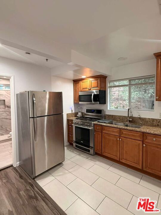 3740 Mayfield Avenue Property Photo 10