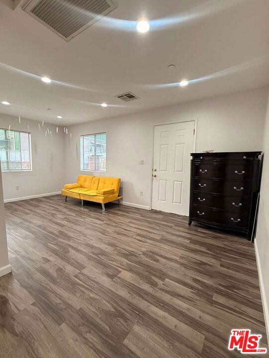 3740 Mayfield Avenue Property Photo 15