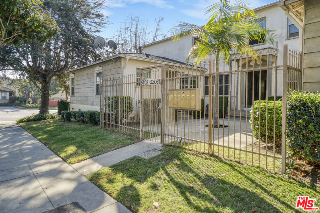 5202 Knowlton Street Property Photo 4