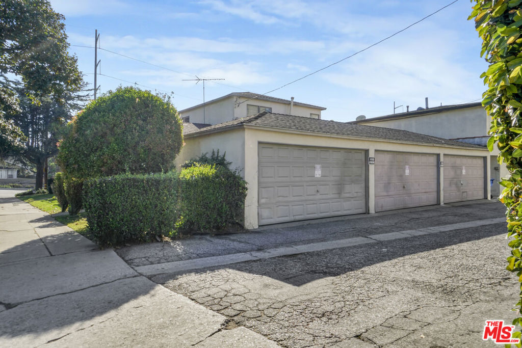 5202 Knowlton Street Property Photo 14