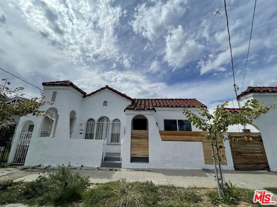 2600 Michigan Avenue Property Photo 1