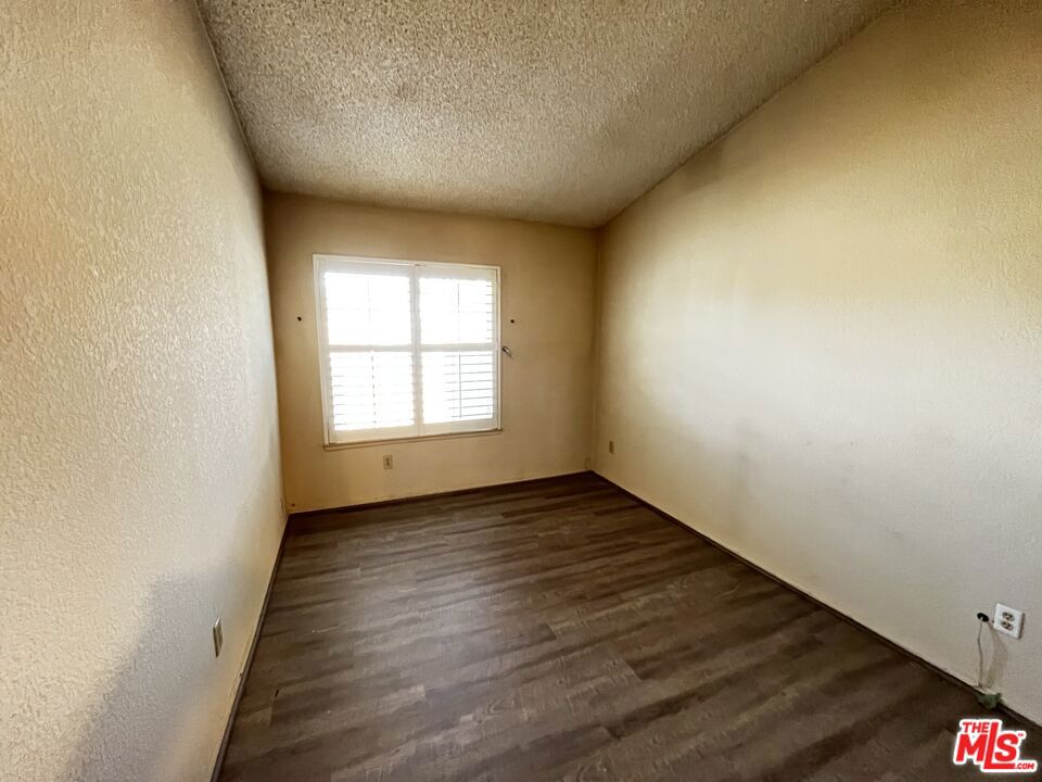 689 W Norwood Street Property Photo 16