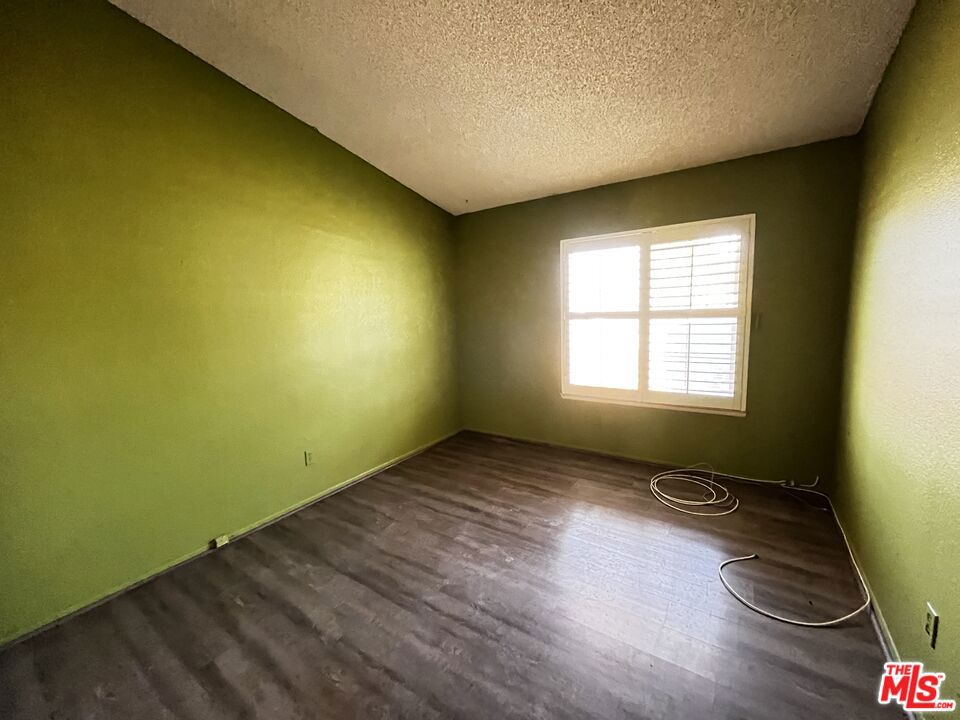 689 W Norwood Street Property Photo 17