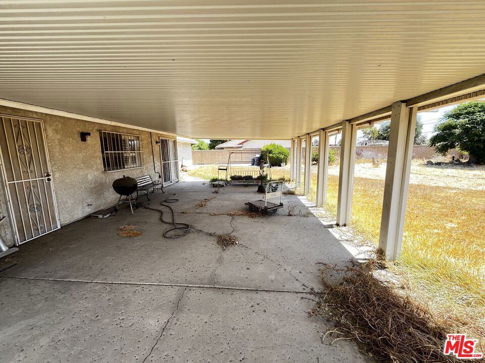 689 W Norwood Street Property Photo 26