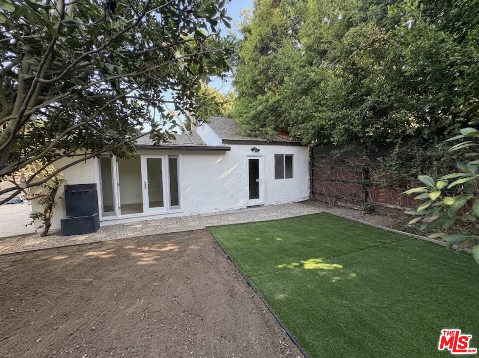 3957 Tivoli Avenue Property Photo 15