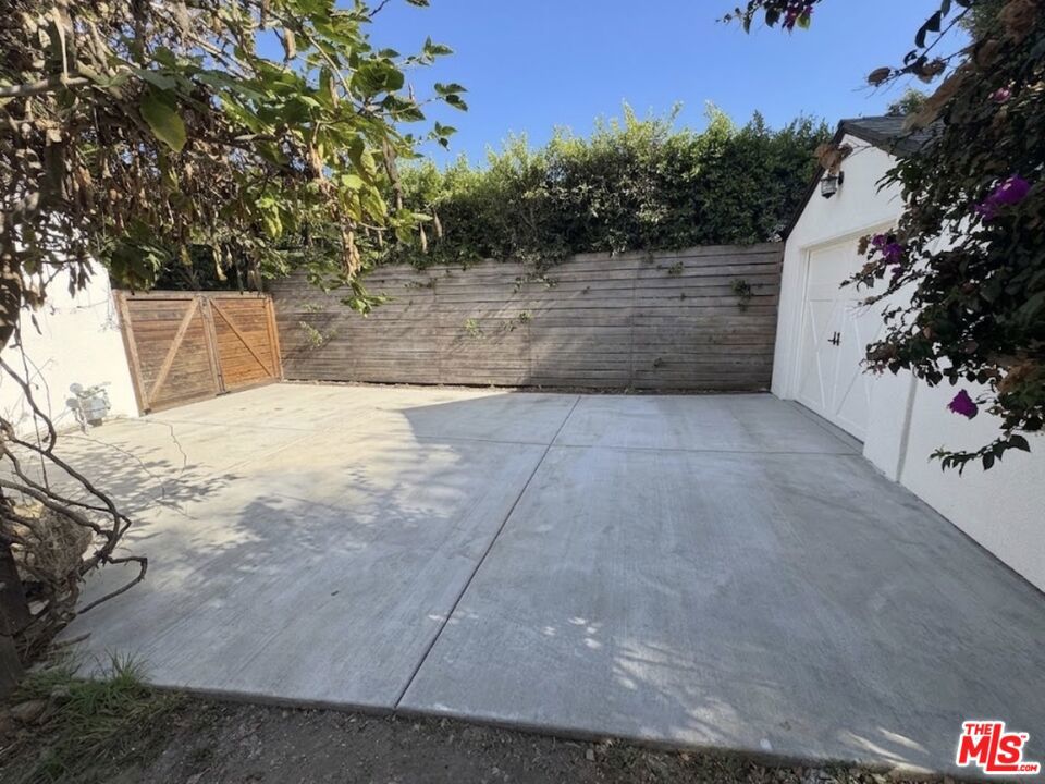 3957 Tivoli Avenue Property Photo 20