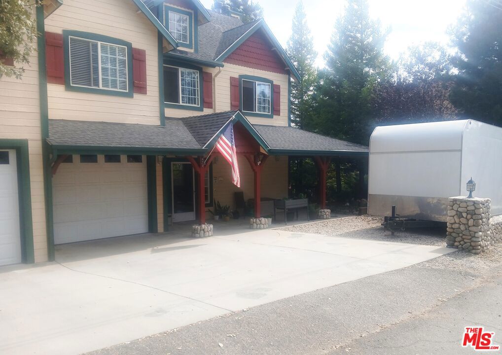 1251 Kodiak Drive Property Photo 2