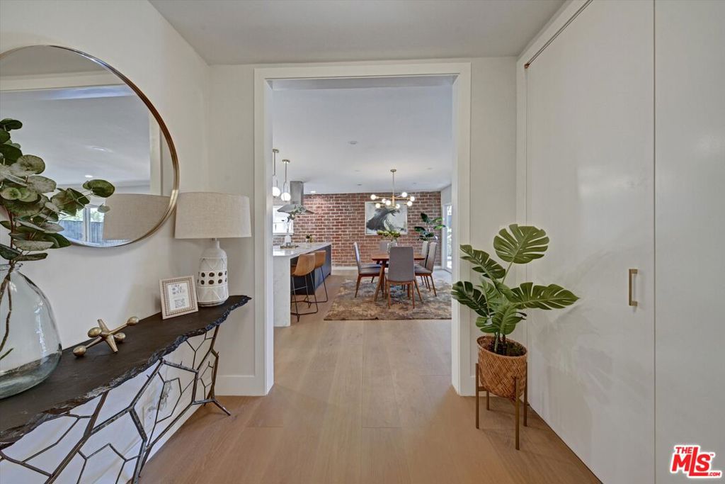 7560 Hollywood Boulevard 106 Property Photo 3