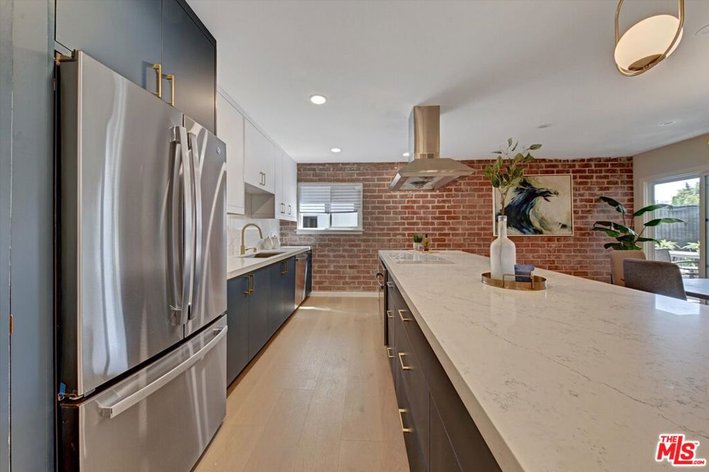 7560 Hollywood Boulevard 106 Property Photo 7
