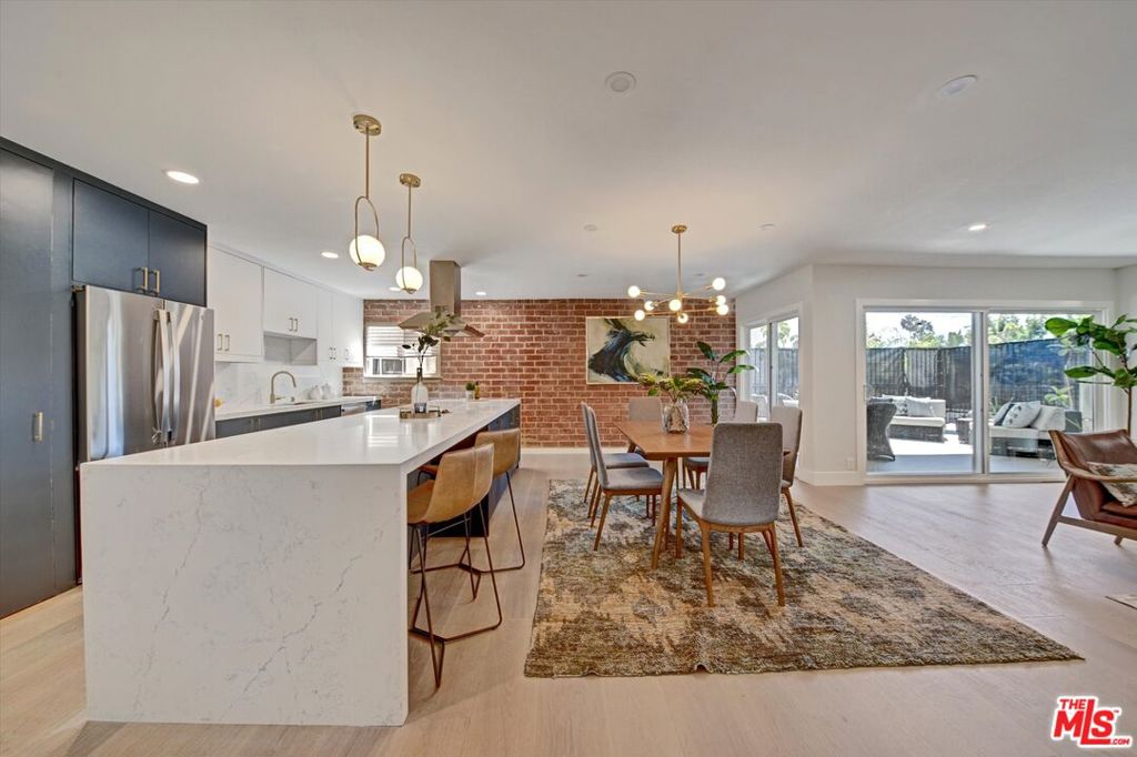 7560 Hollywood Boulevard 106 Property Photo 8