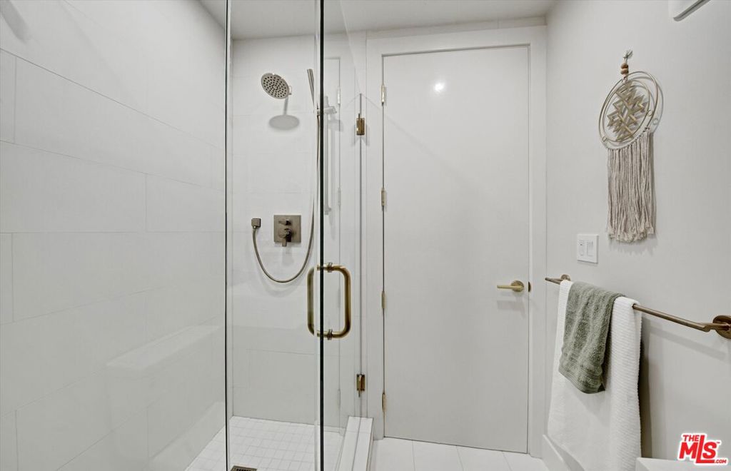 7560 Hollywood Boulevard 106 Property Photo 23
