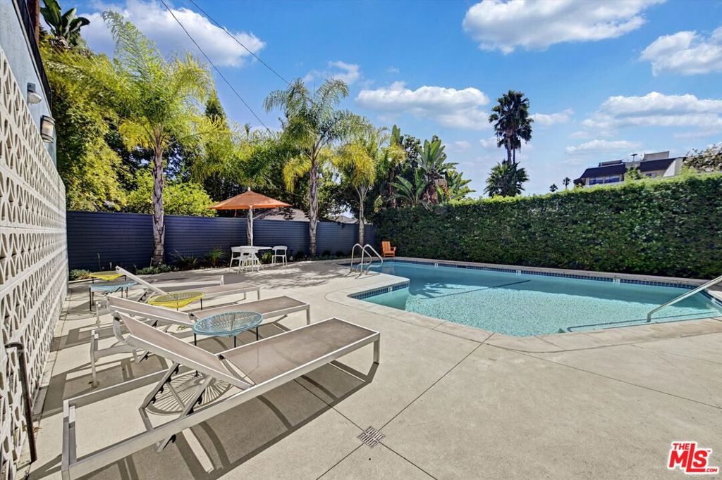 7560 Hollywood Boulevard 106 Property Photo 32