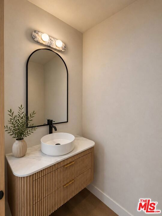14655 Morrison Street Property Photo 6