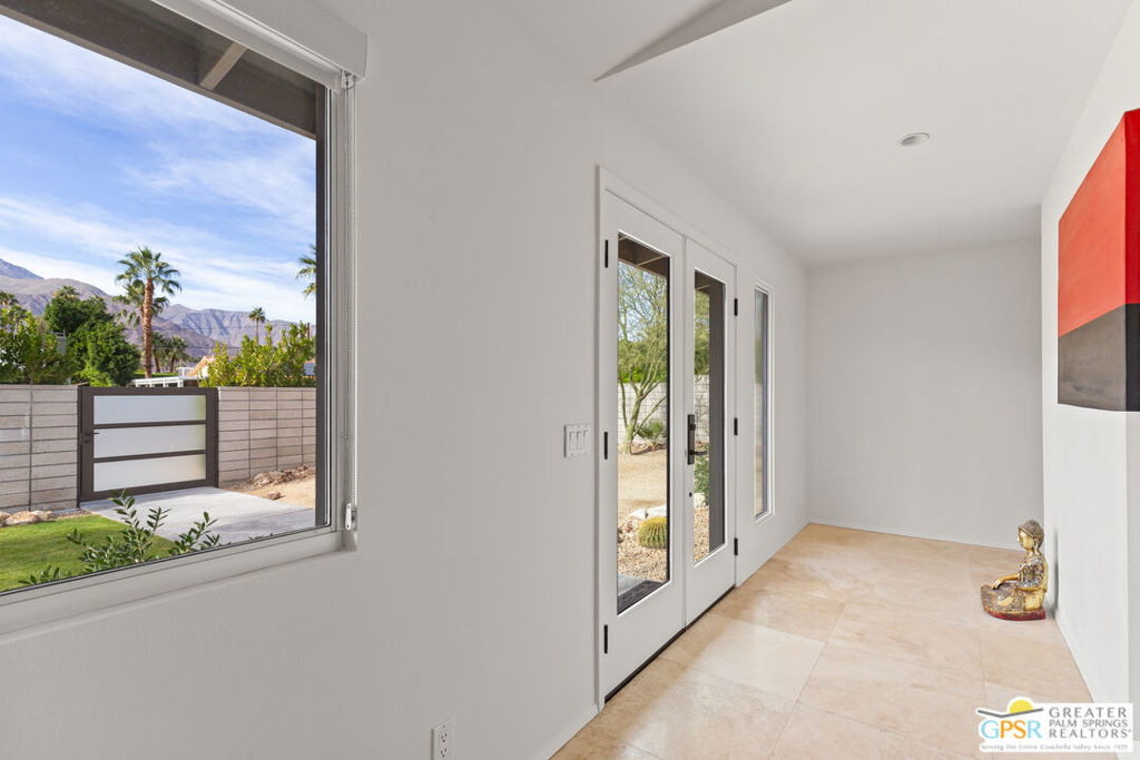 530 N Calle Rolph Property Photo 22