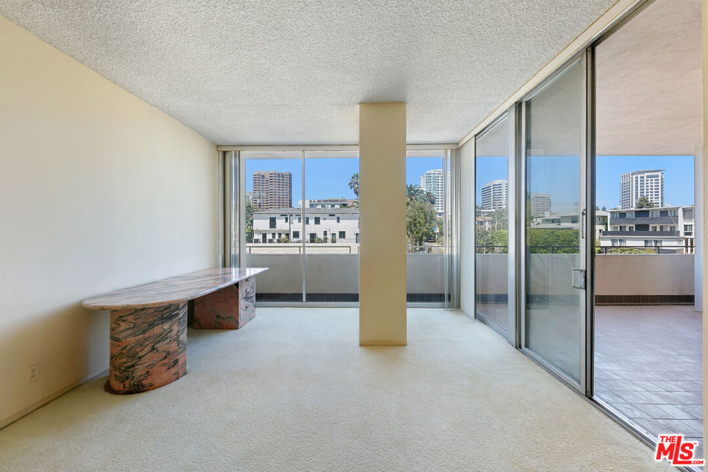 1333 S Beverly Glen Boulevard 403 Property Photo 10