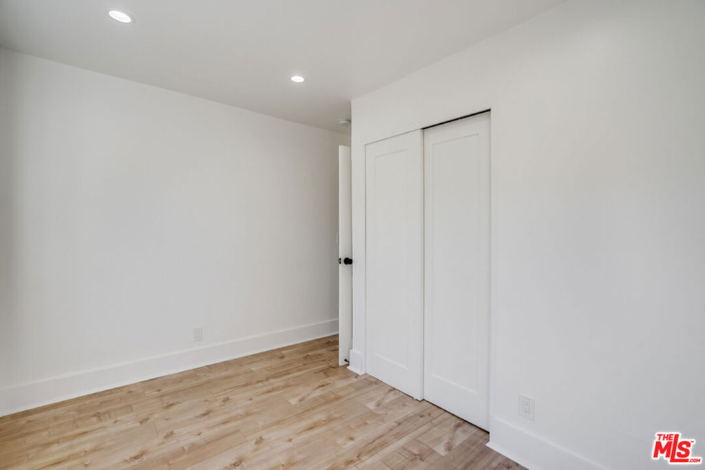 633 N Rampart Boulevard Property Photo 10
