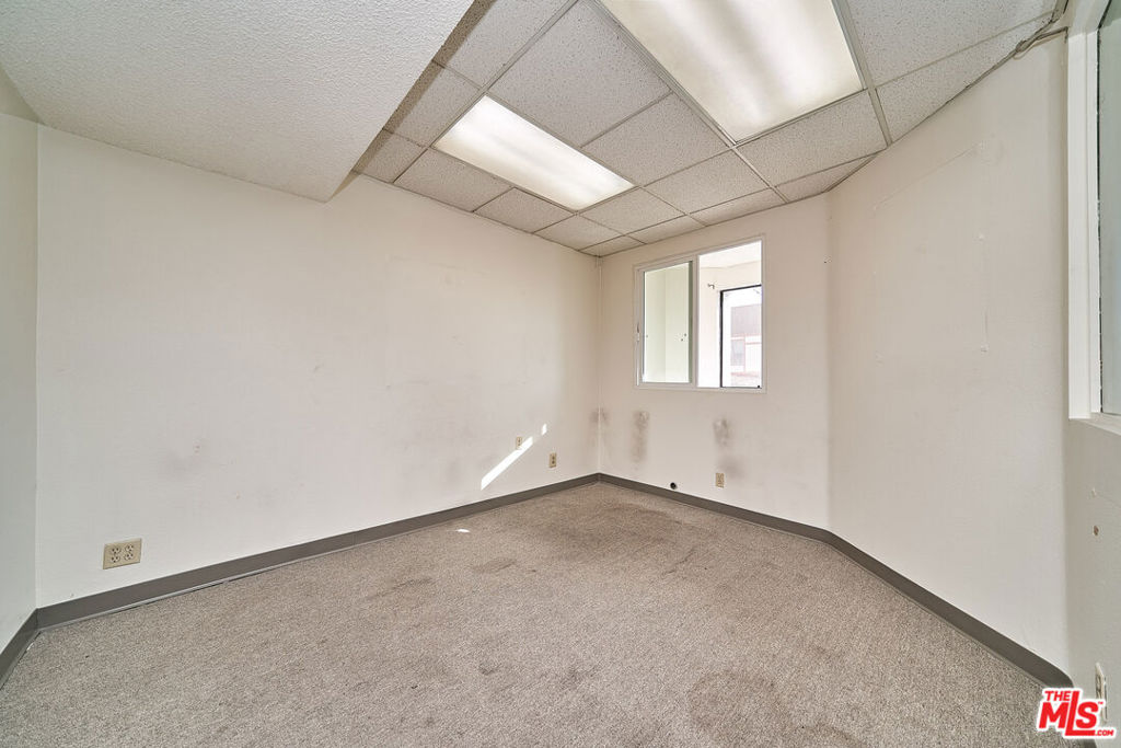 3361 W 1st Street 200 Property Photo 14