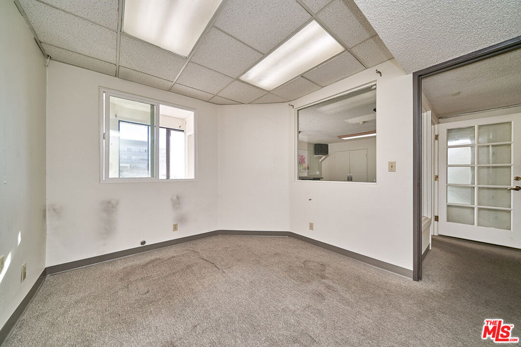 3361 W 1st Street 200 Property Photo 15