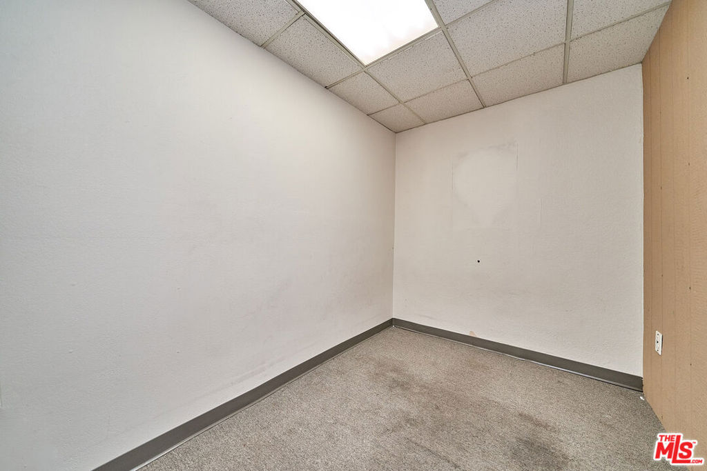 3361 W 1st Street 200 Property Photo 17