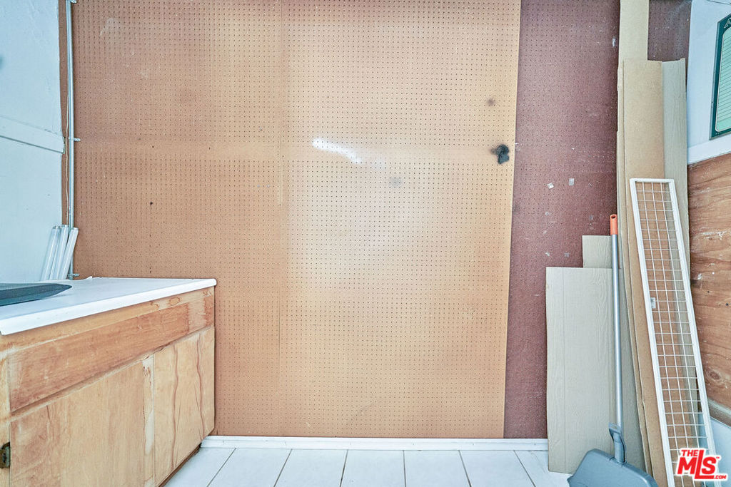 3361 W 1st Street 200 Property Photo 20