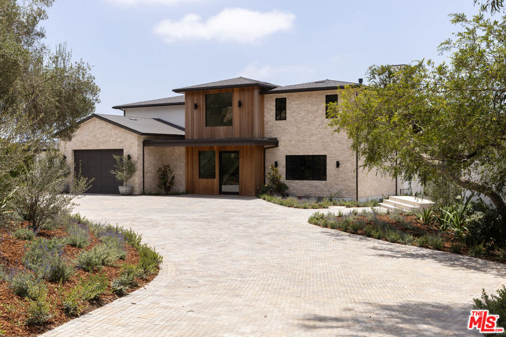 29924 Harvester Road Property Photo 1