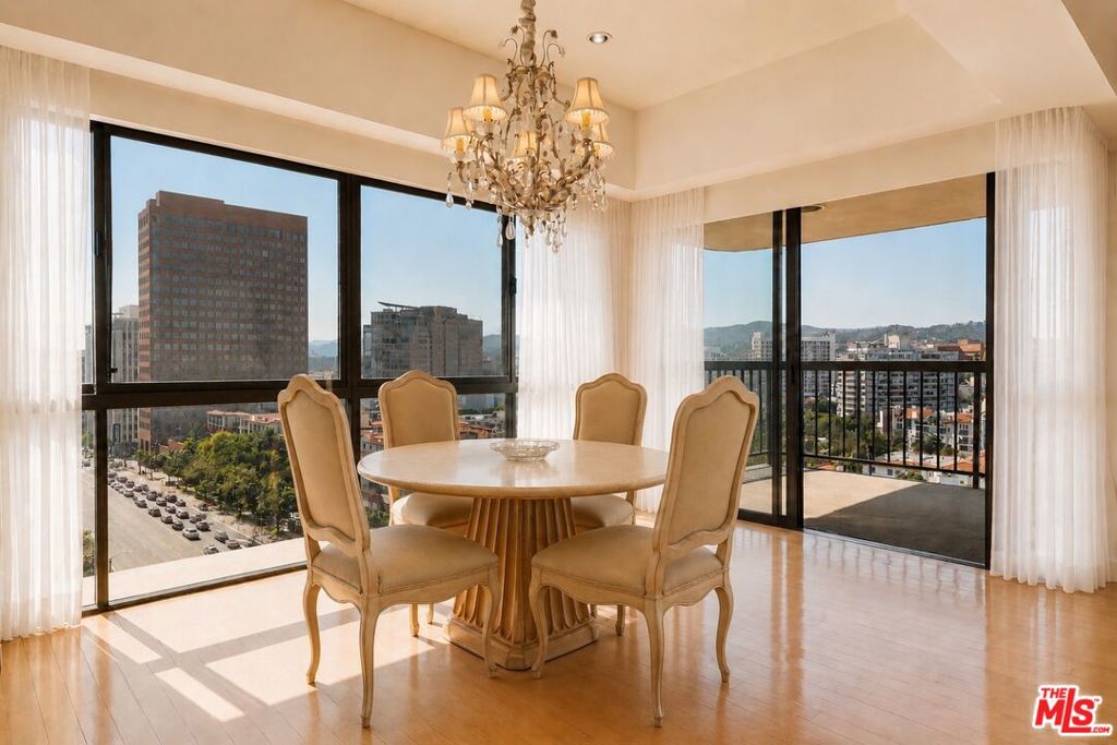 10790 Wilshire Boulevard 1001 Property Photo 4