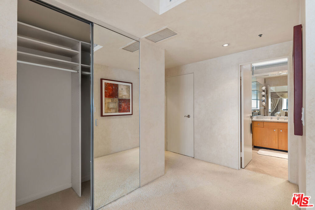 10790 Wilshire Boulevard 1001 Property Photo 17