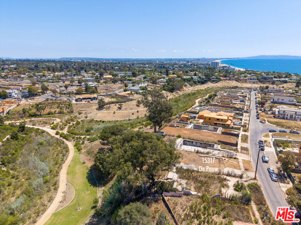 15317 De Pauw Street Property Photo 2